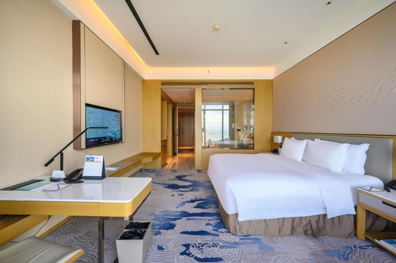 Wyndham Grand Plaza Royale Yuzhou Xiamen Wuyuan Bay Hotel Exterior photo