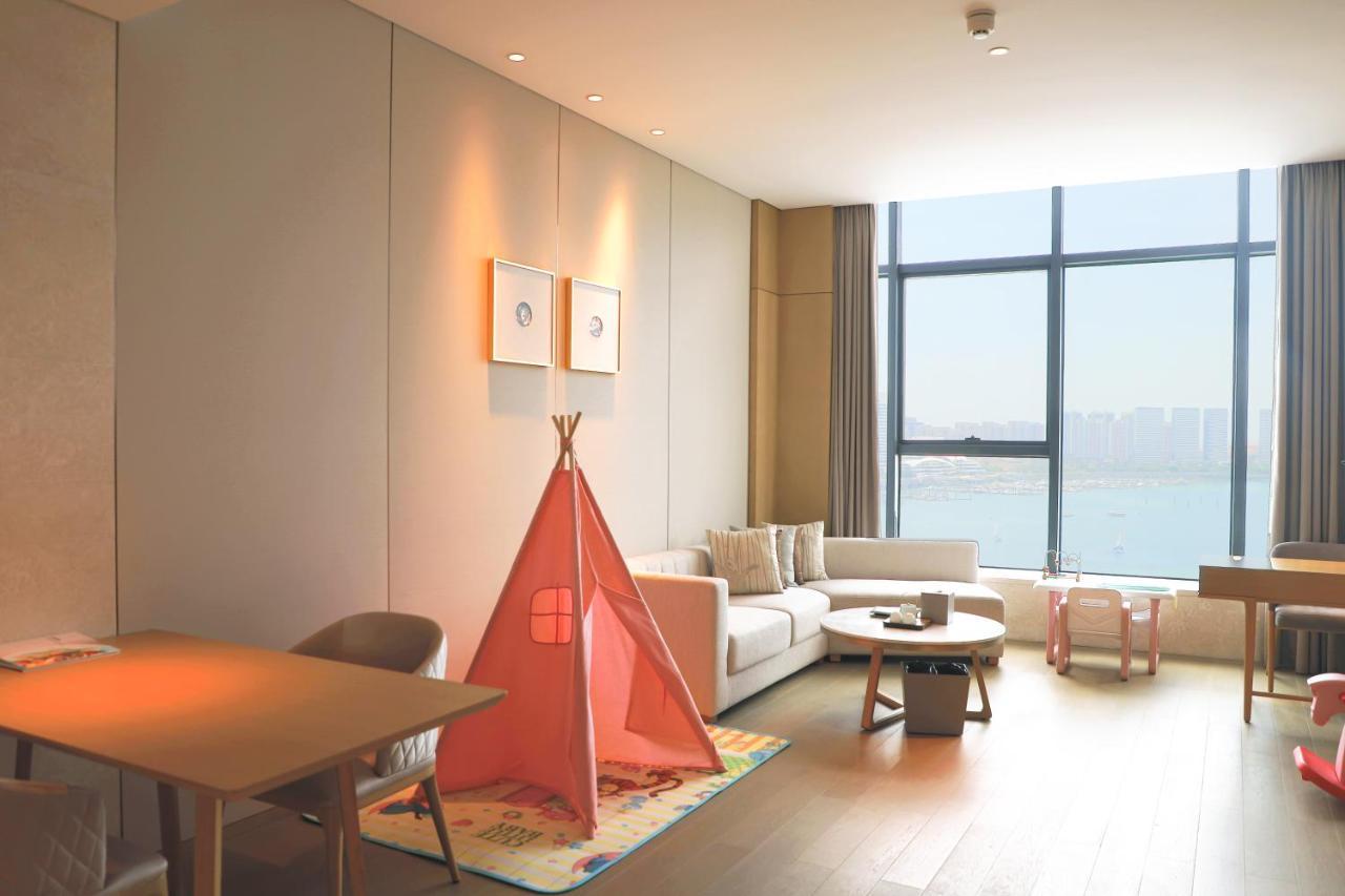 Wyndham Grand Plaza Royale Yuzhou Xiamen Wuyuan Bay Hotel Exterior photo