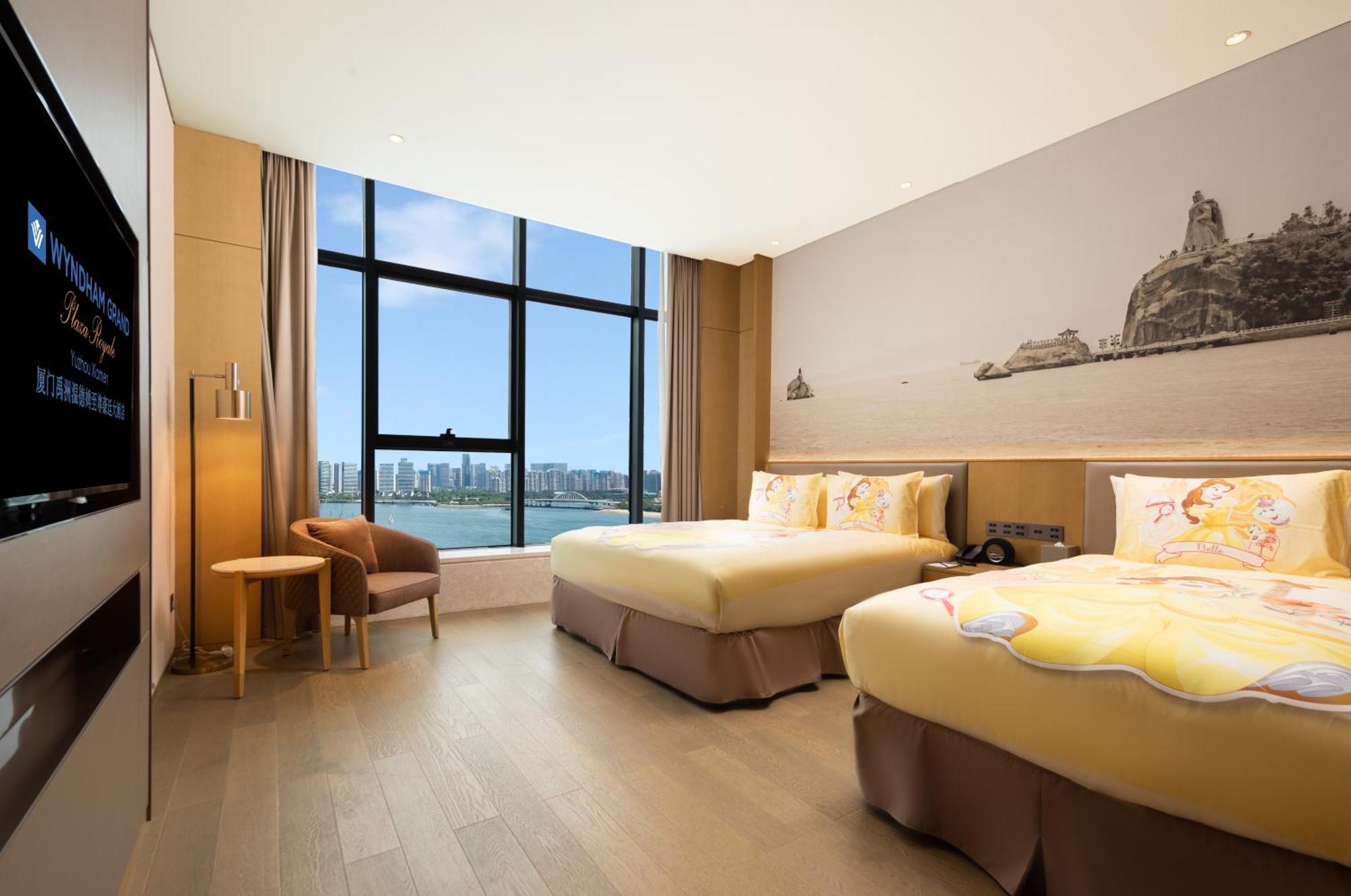 Wyndham Grand Plaza Royale Yuzhou Xiamen Wuyuan Bay Hotel Exterior photo