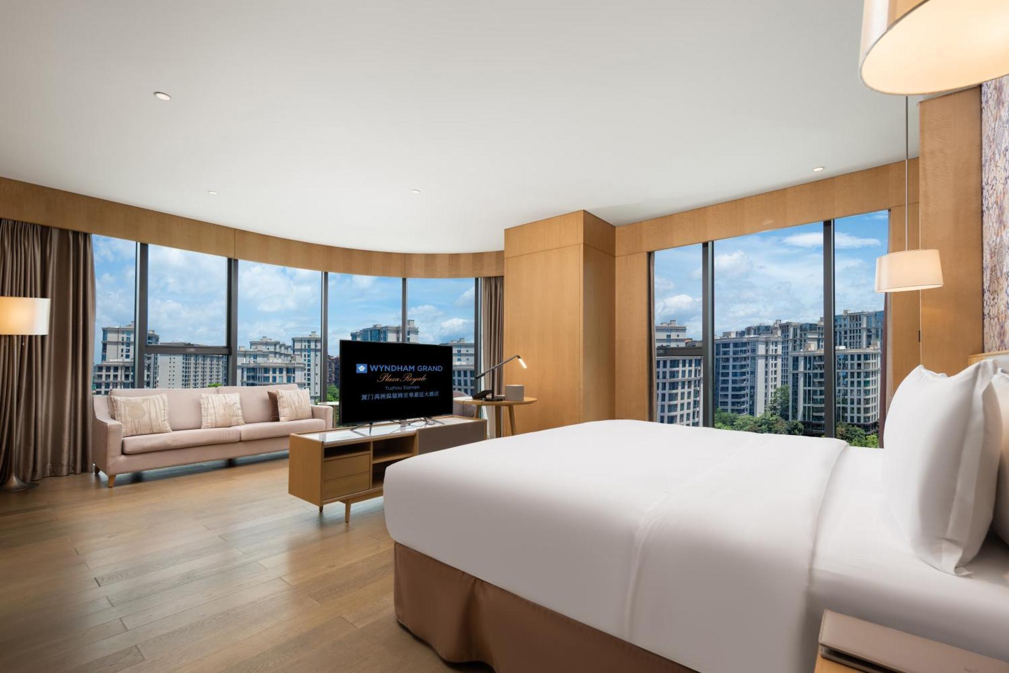 Wyndham Grand Plaza Royale Yuzhou Xiamen Wuyuan Bay Hotel Exterior photo