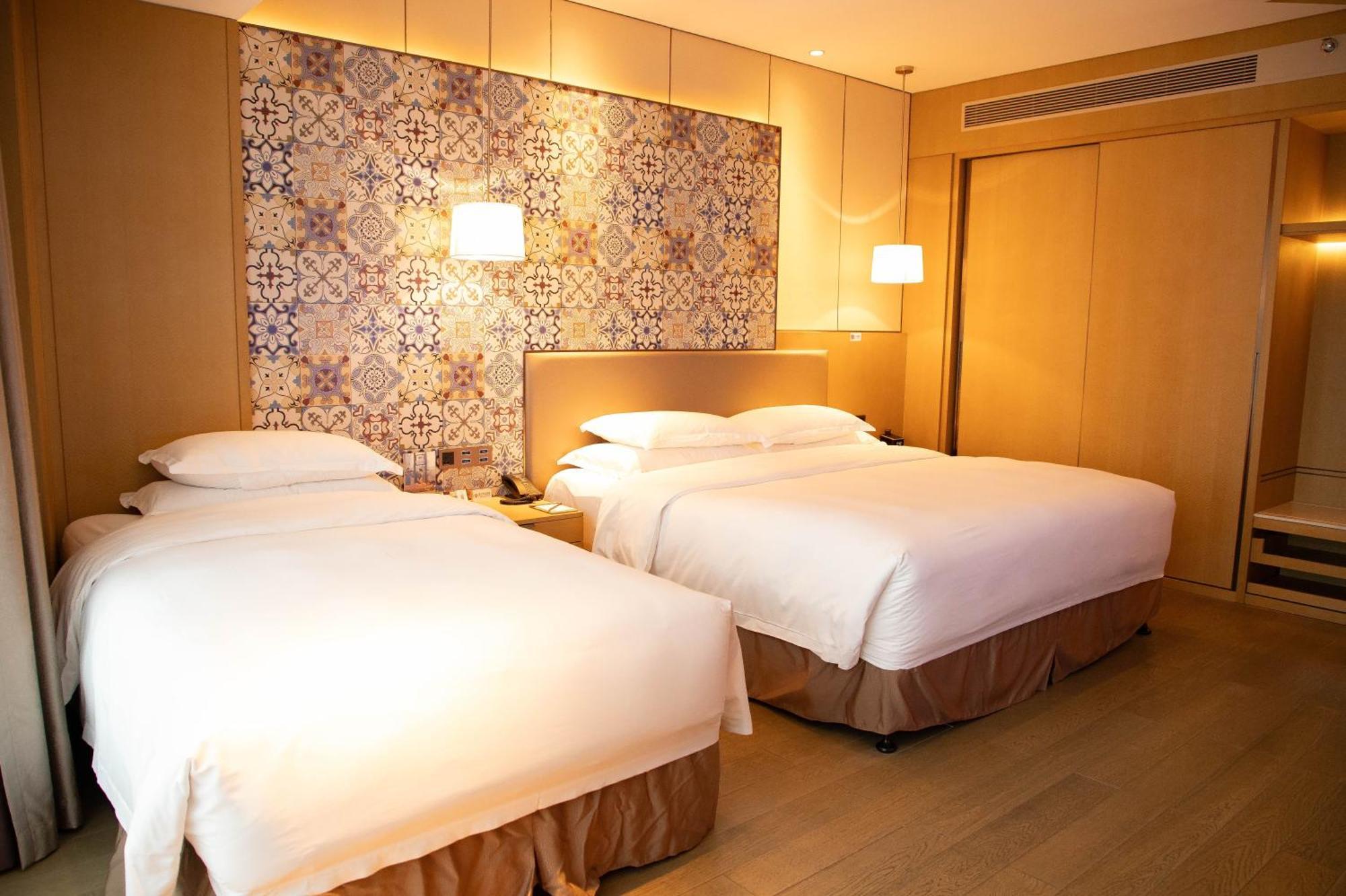 Wyndham Grand Plaza Royale Yuzhou Xiamen Wuyuan Bay Hotel Exterior photo