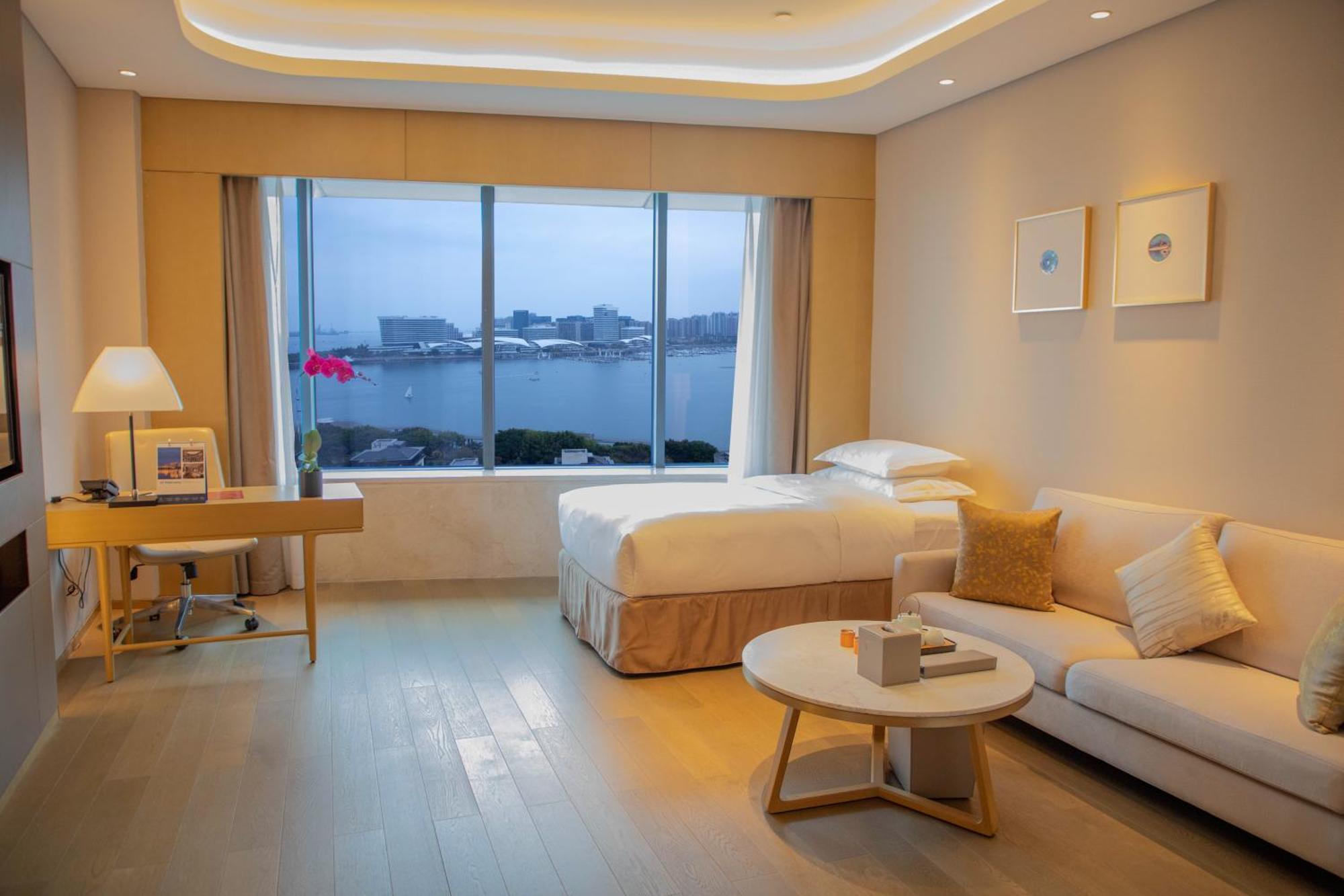 Wyndham Grand Plaza Royale Yuzhou Xiamen Wuyuan Bay Hotel Exterior photo
